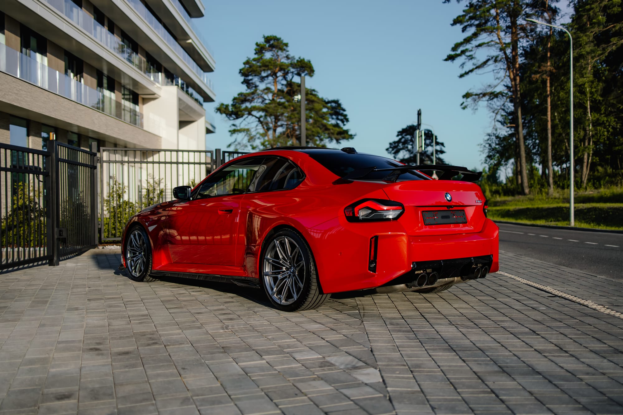 KP34 — BMW M2 G87 — кадр 2